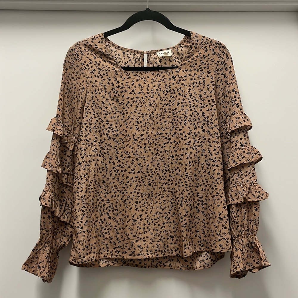 Long-Sleeve Ruffled Sleeve Blouse